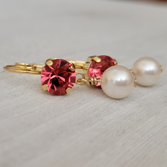 Austrian Crystal and Pearl Earrings in Gold - Picture 7 of 7